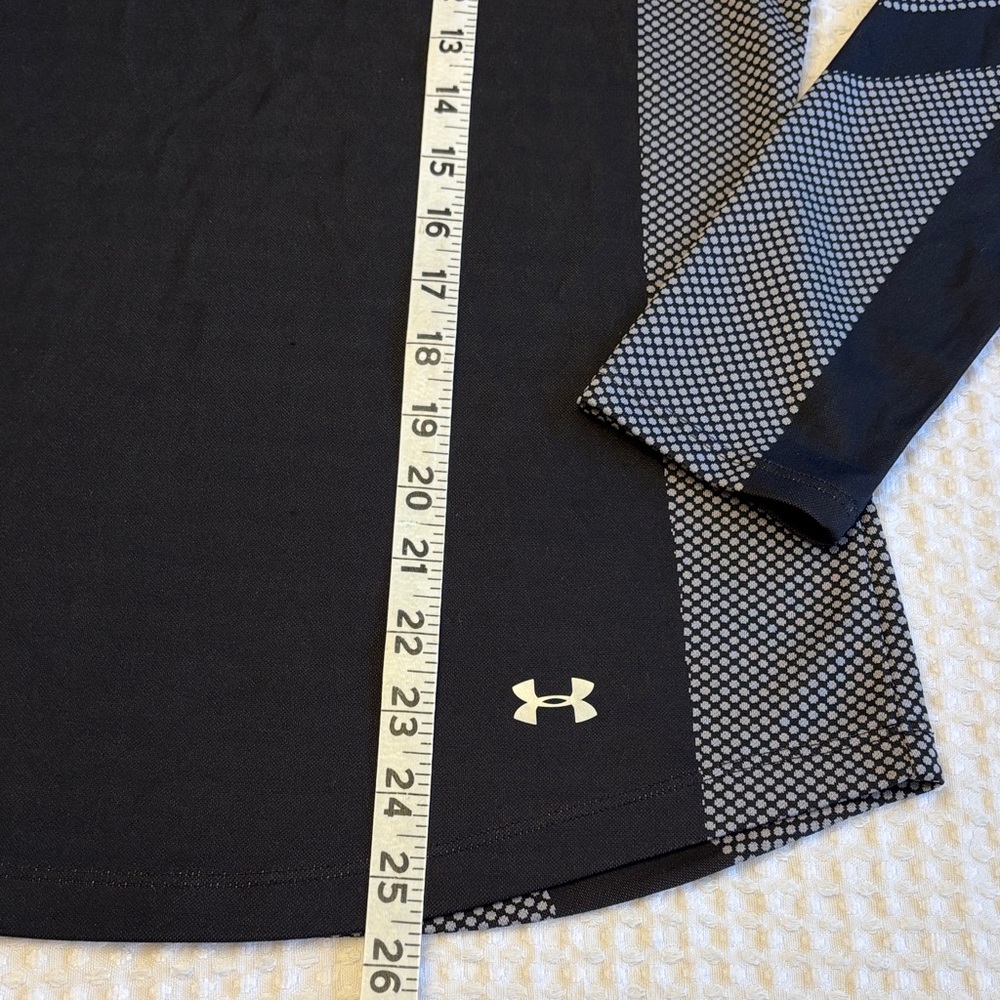 Under Armour MEDIUM Black Gray Dot Long Sleeve 1/4 Zip Mock Neck Top - Picture 8 of 12